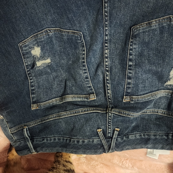 Good American Jeans - Picture 3 of 3